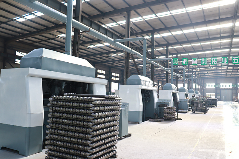 全自(zì)動鋼制(zhì)組片焊接區(qū)