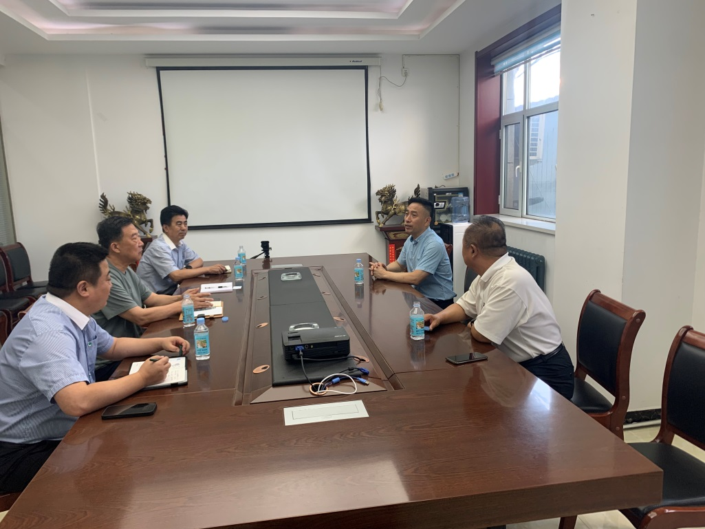 英國(guó)勞氏船(chuán)級社中國(guó)區(qū)副總裁張文(wén)來(lái)聖春公司考察